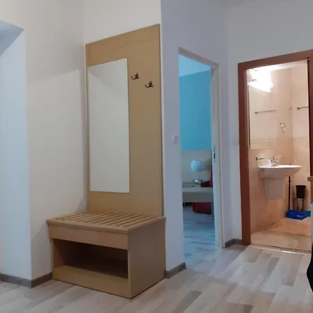 двустаен в アパート *