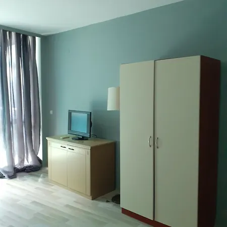 Appartamento двустаен в