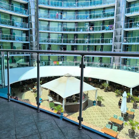 двустаен в Appartement *